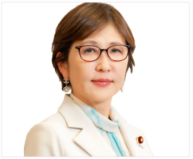 稲田朋美議員